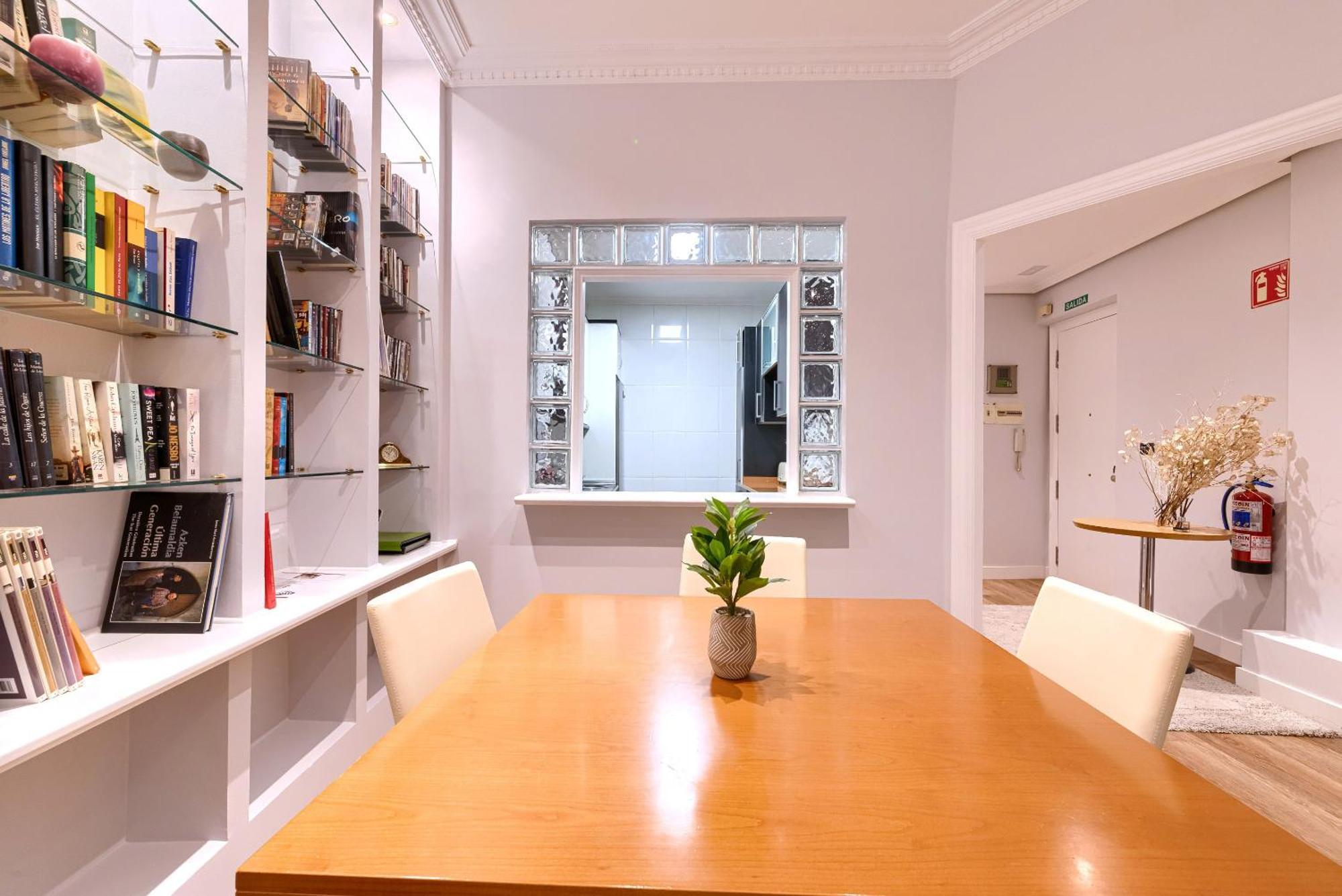 Encantadora Vivienda Turistica A Orillas De La Ria Bilbao Luaran gambar